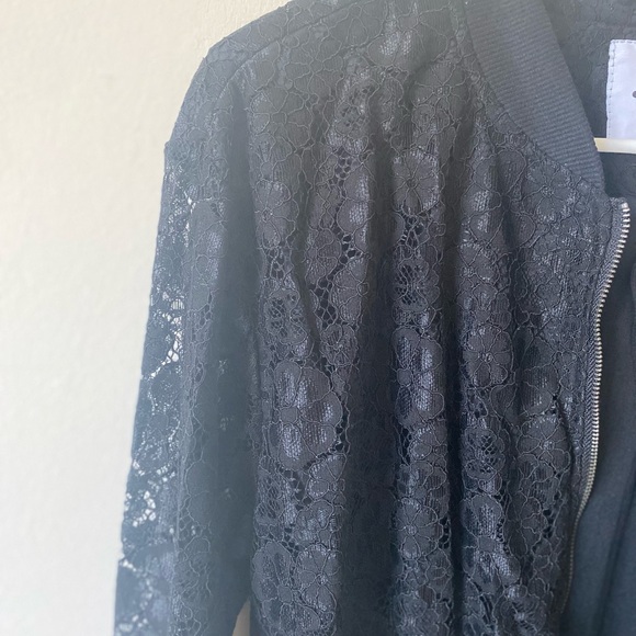 Isaac Mizrahi Black Lace Bomber Jacket - Picture 4 of 8